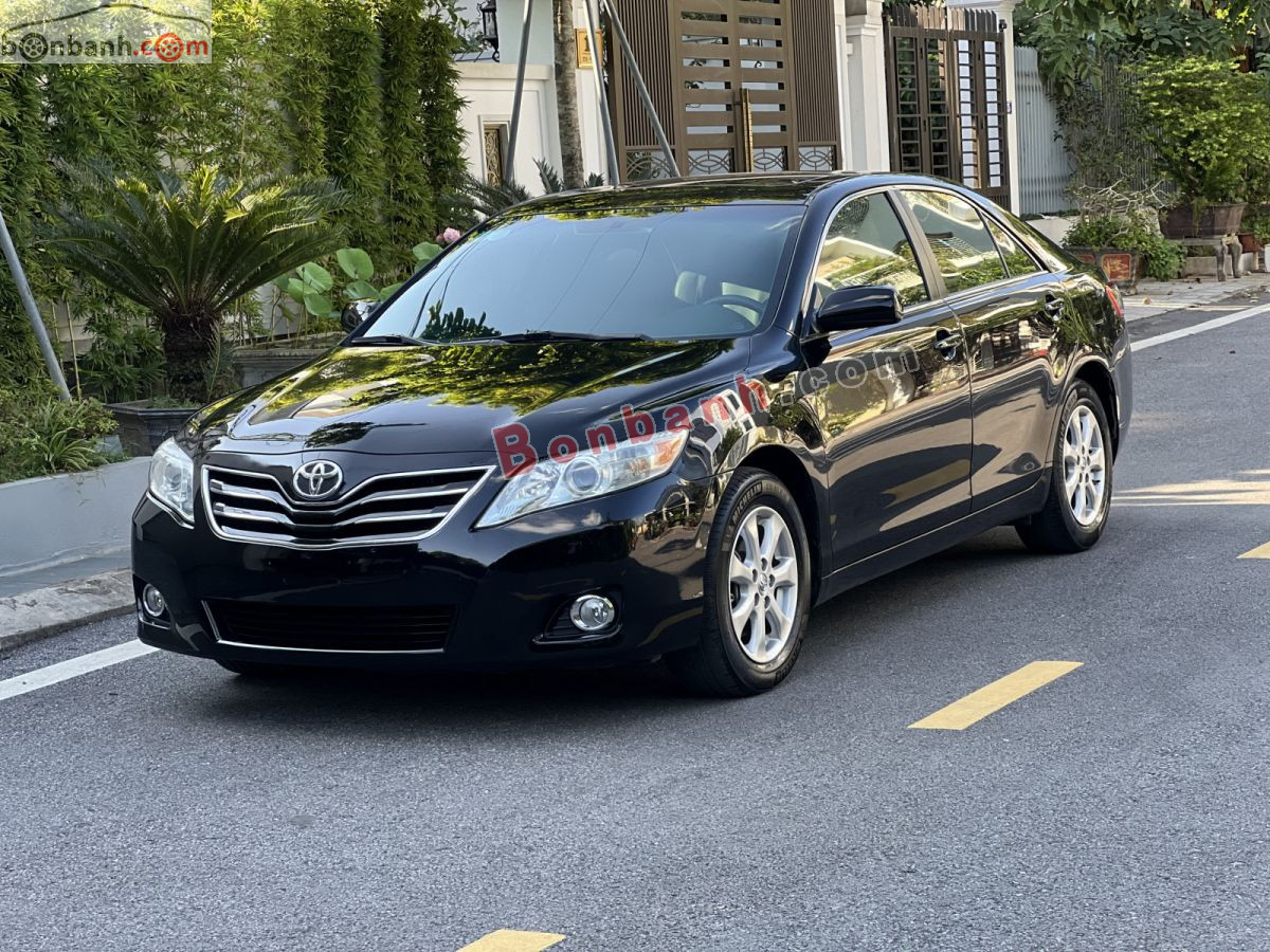 Toyota Camry LE 2.5 2010