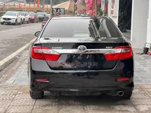 Xe Toyota Camry 2.0E 2013