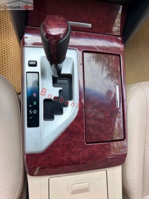 Xe Toyota Camry 2.0E 2013