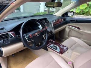 Xe Toyota Camry 2.0E 2013